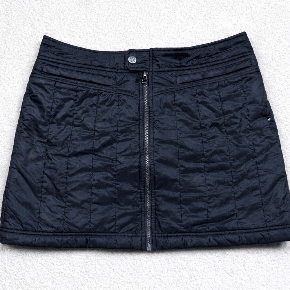 Athleta Toasty Buns quilted mini puffer skirt size 12‎